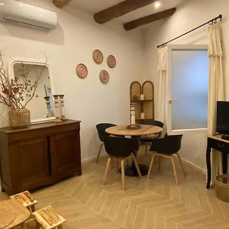 Charme & Authenticite Au Coeur De La Vieille أنتيب